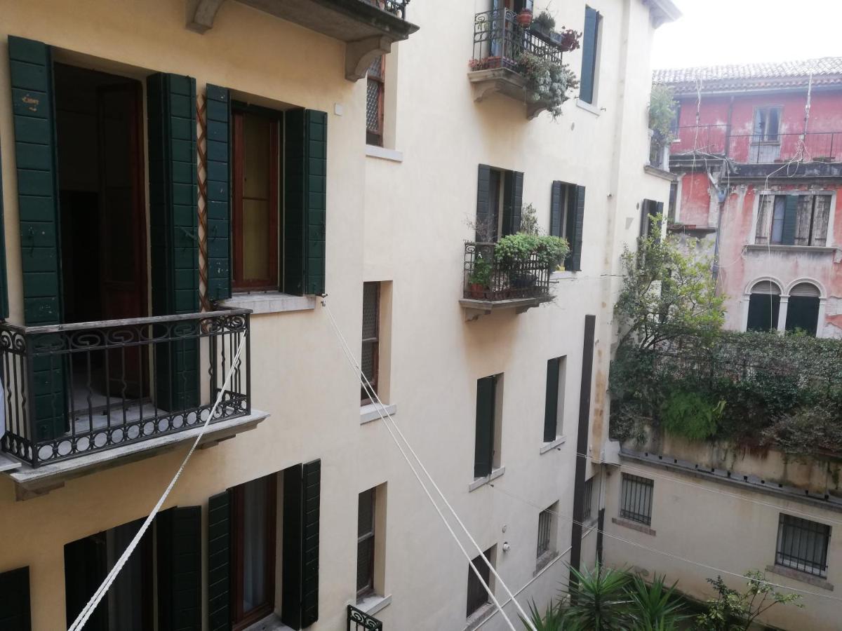 Laura Apartment Veneţia Exterior foto